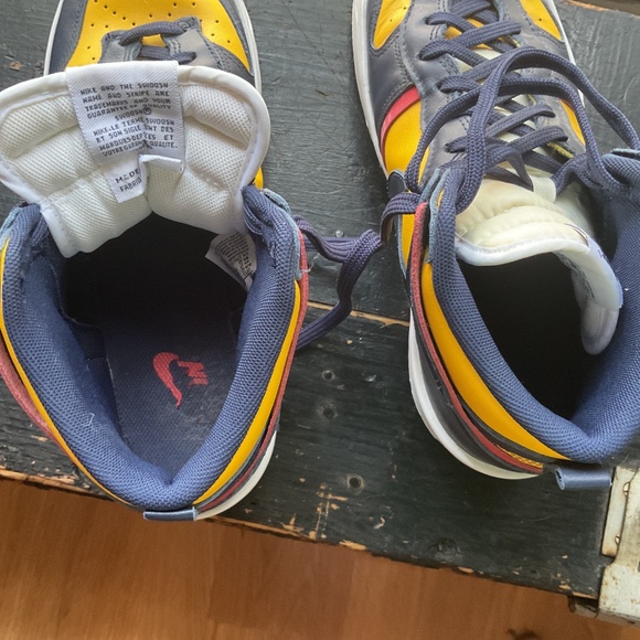 Nike Dunks (Men’s) - Picture 10 of 11